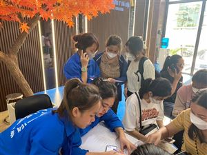 Trường Cao đẳng Y Hà Nội tổ chức nhập học Đợt 2 cho các tân sinh viên Khóa 22